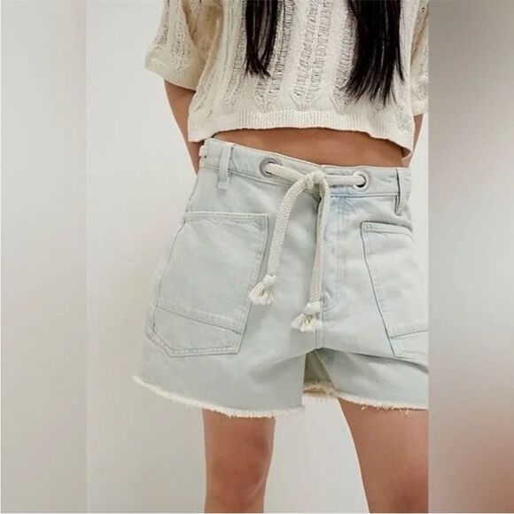 Free People Moxie Barrel Shorts, NWOT Women’s Size 29
